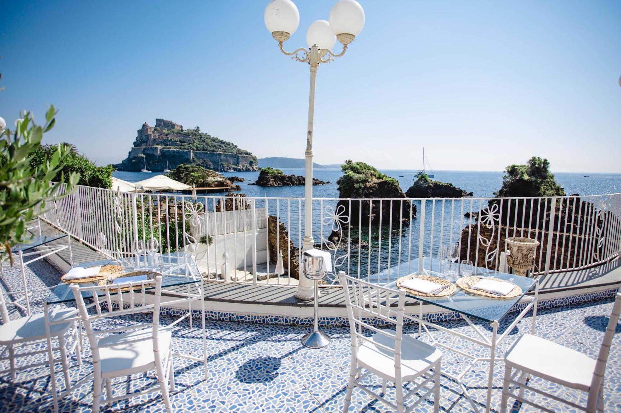 Hotel Delfini Ischia